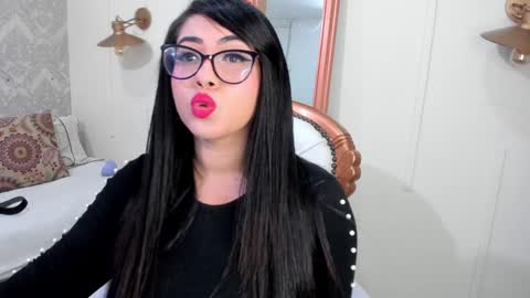  C R I S T A L  online show from 01-22-25, 04:34