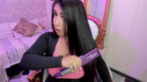  C R I S T A L  online show from 03-04-25, 07:54