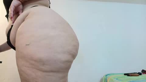 karla           instagram  online show from 02-20-25, 08:14