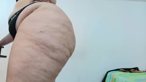 karla           instagram  online show from 02-25-25, 04:42