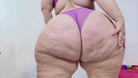 karla           instagram  online show from 02-27-25, 06:53