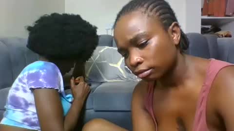 Snapshot of sexy_ebony_princess chatting on 11-28-25, 11:35 Trina online show from 11-28-25, 11:35