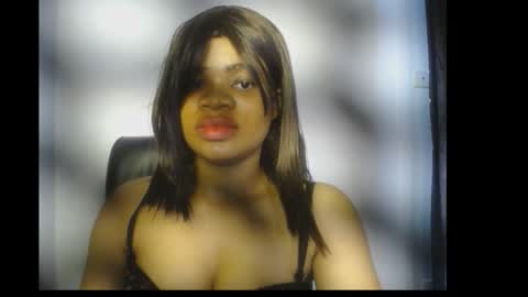 Snapshot of sexy_goddess_pet chatting on 03-12-26, 02:50 Ella online show from 03-12-26, 02:50
