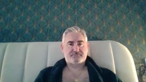 Antonio online show from 05-17-26, 05:49