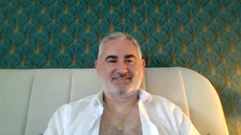 Antonio online show from 06-19-26, 07:01