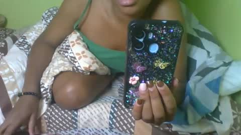 Snapshot of sexy_jem chatting on 11-06-25, 10:49 Jemy online show from 11-06-25, 10:49