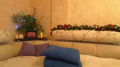 Snapshot of sexy_leslie chatting on 12-02-24, 08:52 Leslie online show from 12-02-24, 08:52