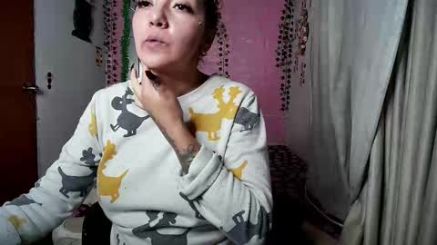 sexy lolas online show from 11-27-25, 03:08