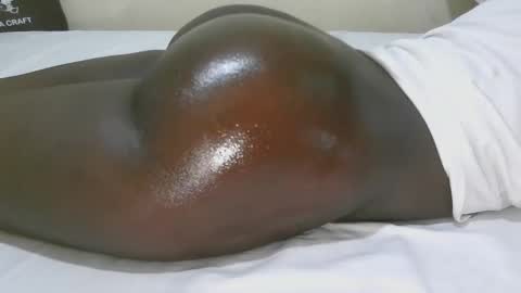 Snapshot of sexy_loner07 chatting on 02-12-26, 04:18 Loner online show from 02-12-26, 04:18