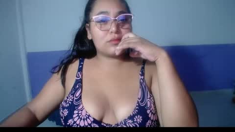 Snapshot of sexy_love_15 chatting on 05-03-26, 05:24 SIRENA LOVE online show from 05-03-26, 05:24