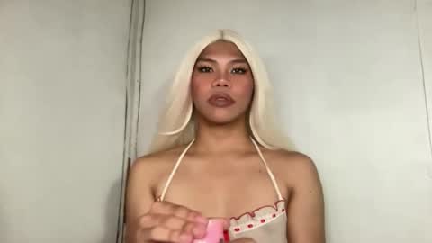 Snapshot of sexy_maevemorexxx chatting on 04-26-26, 04:48 Nicole online show from 04-26-26, 04:48