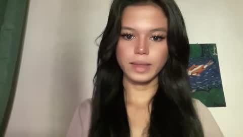 Snapshot of sexy_maevemorexxx chatting on 05-02-26, 01:21 Nicole online show from 05-02-26, 01:21