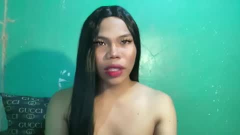 Snapshot of sexy_maevemorexxx chatting on 05-08-26, 01:05 Nicole online show from 05-08-26, 01:05