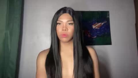 Snapshot of sexy_maevemorexxx chatting on 05-17-26, 01:47 Nicole online show from 05-17-26, 01:47