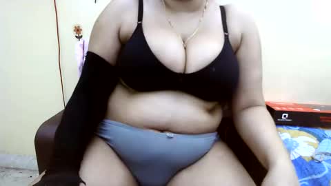 sexy_mandakini online show from 04-30-26, 04:24