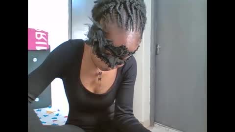 mimi online show from 03-26-26, 11:05