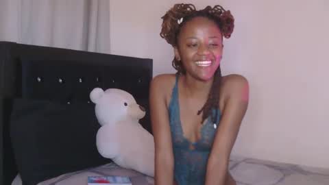 Snapshot of sexy_moh1 chatting on 03-14-26, 12:28 sexy_moh1 online show from 03-14-26, 12:28