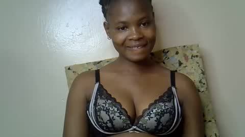 Molyne online show from 04-17-26, 11:52