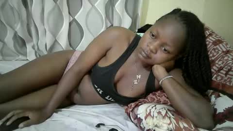 sexy_nanah online show from 05-19-26, 01:56