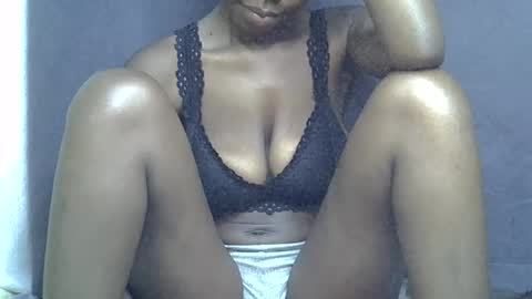 Snapshot of sexy_peach4 chatting on 07-07-26, 11:20 sexy_peach4 online show from 07-07-26, 11:20