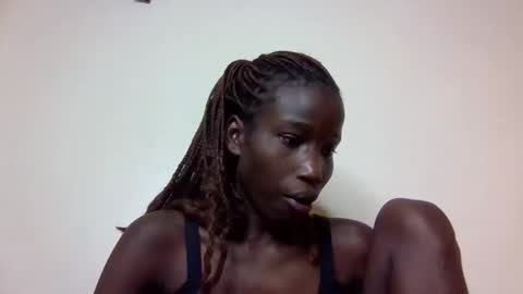 sexy_petittie online show from 09-19-25, 07:54