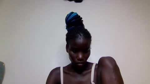 sexy_petittie online show from 10-27-25, 06:23