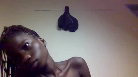 sexy_petittie online show from 11-18-25, 03:23