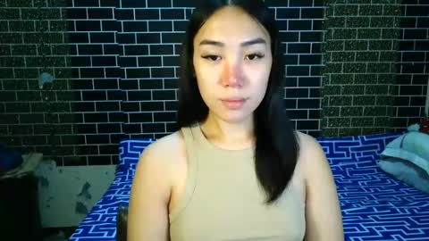 hi im queenie online show from 07-14-26, 10:21