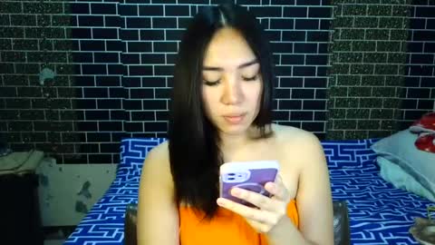 hi im queenie online show from 07-18-26, 04:16