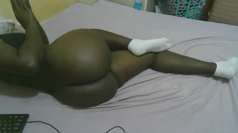 Snapshot of sexy_quincy1 chatting on 03-01-25, 07:48 Sexy Quincy online show from 03-01-25, 07:48