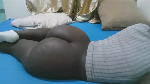 Snapshot of sexy_quincy1 chatting on 11-27-25, 12:56 Sexy Quincy online show from 11-27-25, 12:56