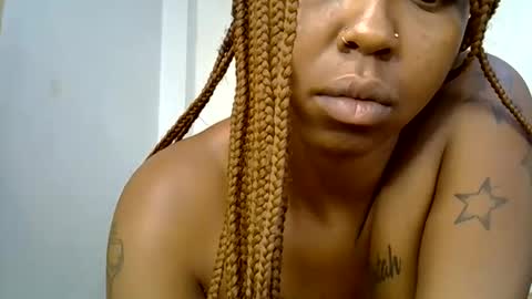 Snapshot of sexy_quinter chatting on 05-23-26, 05:56 Quinter online show from 05-23-26, 05:56