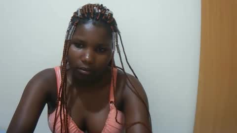 Queen online show from 04-17-26, 11:02