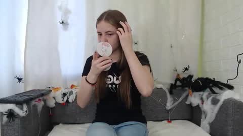 Alina online show from 10-30-25, 07:54