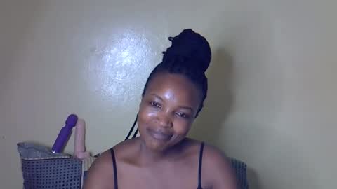 Snapshot of sexy_sazii chatting on 10-10-25, 10:14 sexy_sazii online show from 10-10-25, 10:14