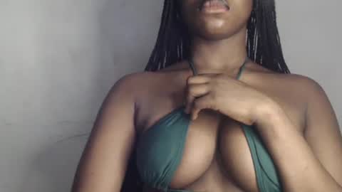 Snapshot of sexy_sinaha chatting on 02-03-25, 02:14 naomi online show from 02-03-25, 02:14