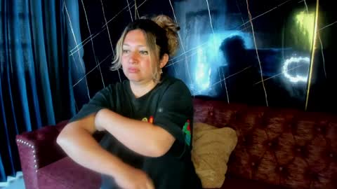 sexy_valeshca online show from 04-01-26, 01:01