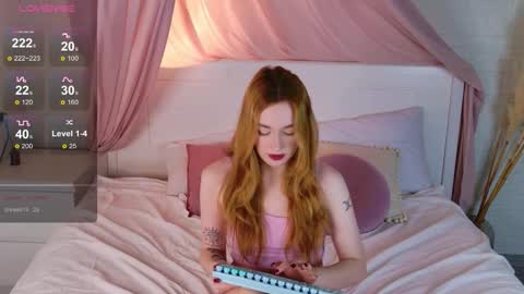 Snapshot of sexy_witches chatting on 11-13-25, 06:12 sexy_witches online show from 11-13-25, 06:12