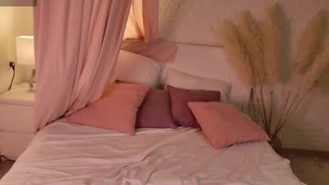 Snapshot of sexy_witches chatting on 03-02-26, 05:41 sexy_witches online show from 03-02-26, 05:41