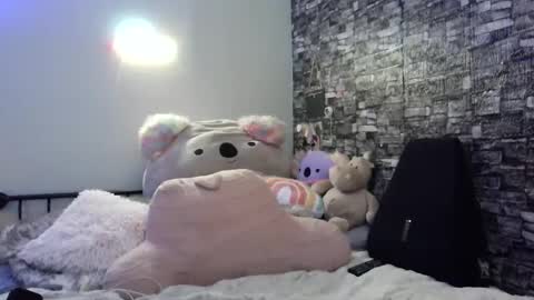 Kali  Brent online show from 09-28-25, 06:24