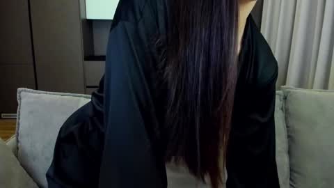 Snapshot of sexyangeloux chatting on 01-21-25, 10:41 Lou online show from 01-21-25, 10:41