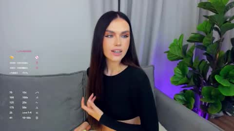Snapshot of sexyangeloux chatting on 09-09-25, 08:30 Lou online show from 09-09-25, 08:30