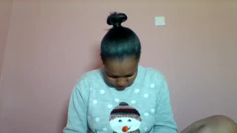 sexyapple2002 online show from 09-10-25, 07:08