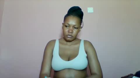 sexyapple2002 online show from 09-21-25, 05:58