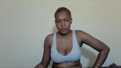 sexyapple2002 online show from 03-08-26, 04:27