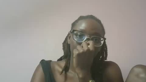 Snapshot of sexyary chatting on 05-15-26, 02:35 sexyary online show from 05-15-26, 02:35