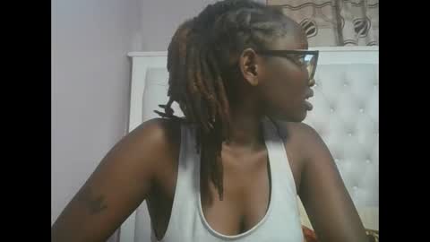 Snapshot of sexyary chatting on 05-19-26, 01:56 sexyary online show from 05-19-26, 01:56