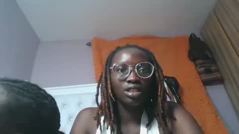 Snapshot of sexyary chatting on 05-28-26, 10:07 sexyary online show from 05-28-26, 10:07