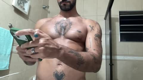 Snapshot of sexyasaf1018 chatting on 07-29-26, 12:31 Asaf online show from 07-29-26, 12:31