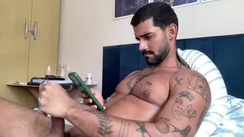 Snapshot of sexyasaf1018 chatting on 07-30-26, 05:45 Asaf online show from 07-30-26, 05:45